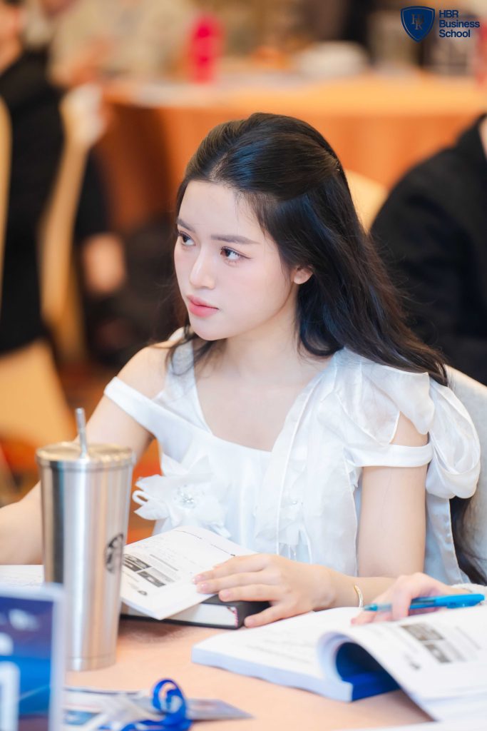 Doanh Nhân Ngoan Đào